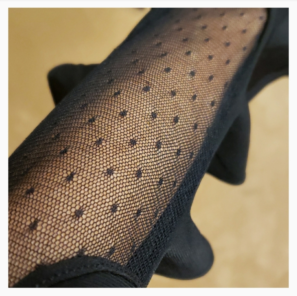 Express black polka dot lace & ruffle sleeved dres - Picture 15 of 16
